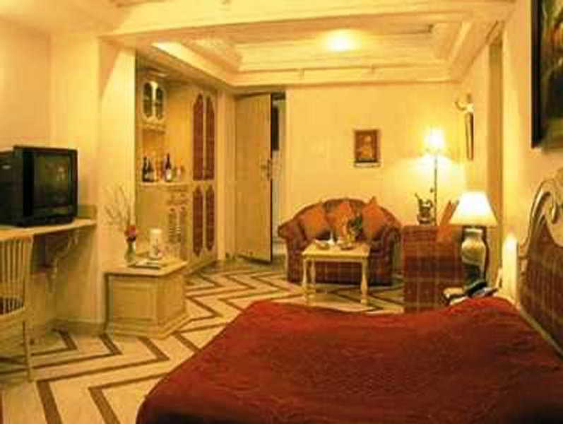 Hotel Hillock Маунт Абу Екстериор снимка
