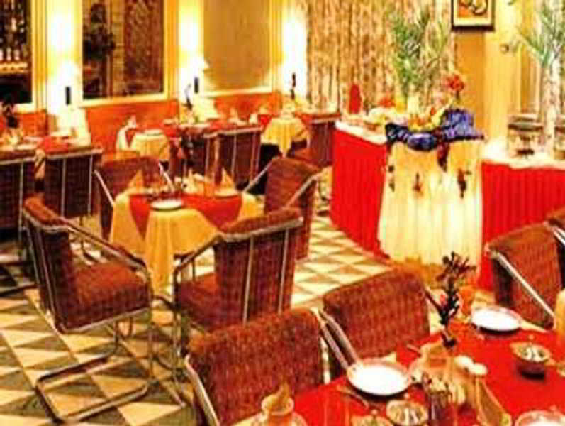 Hotel Hillock Маунт Абу Екстериор снимка