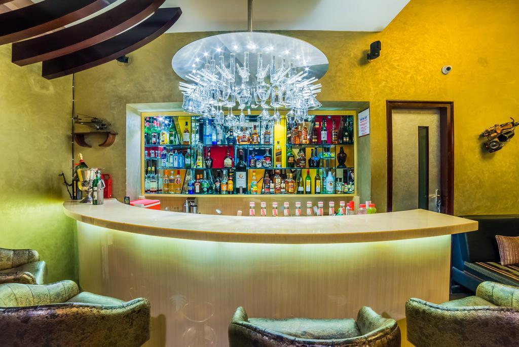 Hotel Hillock Маунт Абу Екстериор снимка