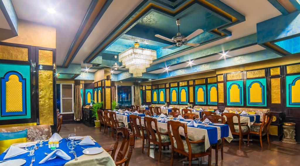 Hotel Hillock Маунт Абу Екстериор снимка