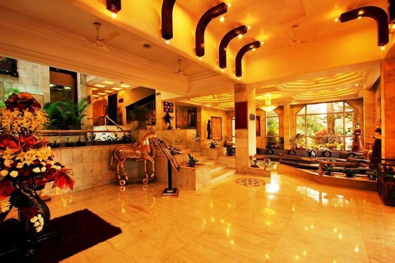 Hotel Hillock Маунт Абу Екстериор снимка